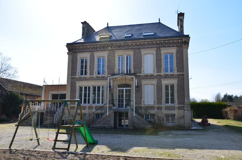 Le Betrot Bed & Breakfast Estissac Eksteriør bilde