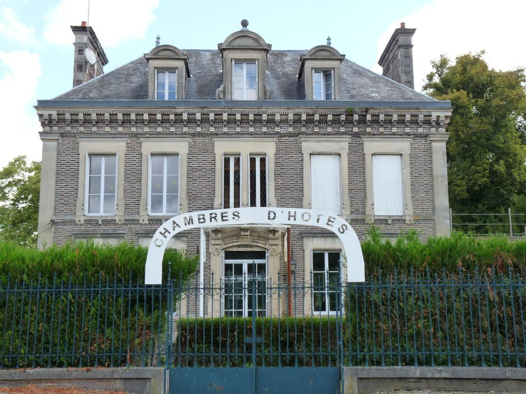 Le Betrot Bed & Breakfast Estissac Eksteriør bilde