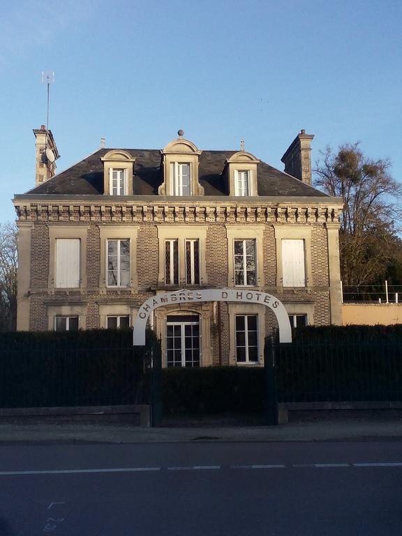 Le Betrot Bed & Breakfast Estissac Eksteriør bilde
